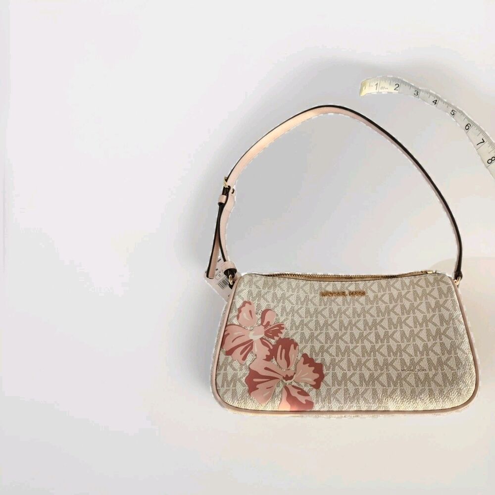 Michael Kors Jet Set Travel Pouchette -Brand New With Tags-